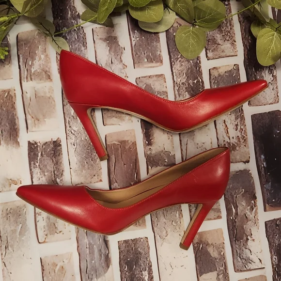 27 Edit Red Leather Pointed Toe Pumps Size 6 - Picture 7 of 10